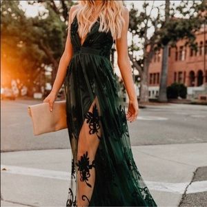 VICI Antonia Maxi Dress - Hunter Green